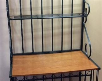 GREEN METAL BAKERS RACK