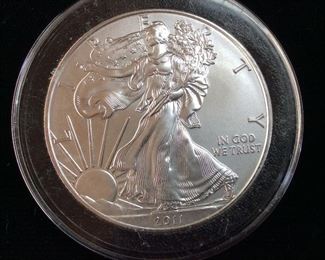 2011 AMERICAN SILVER EAGLE DOLLAR, 1 OUNCE