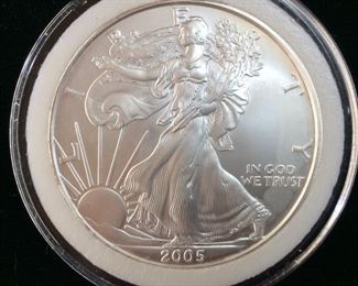 2005 SILVER AMERICAN EAGLE DOLLAR, 1 OUNCE