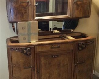 ANTIQUE ART NOUVEAU SIDEBOARD