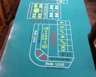 COMPLETE FULL SIZE CRAPS TABLE