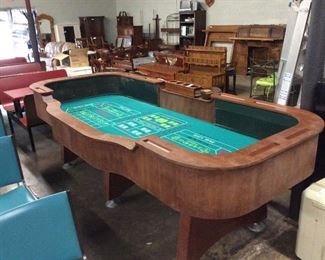 COMPLETE FULL SIZE CRAPS TABLE