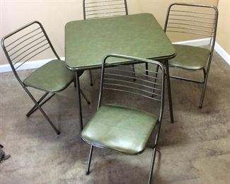VTG. GREEN CARD TABLE & 4 FOLDING CHAIRS