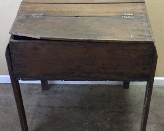 ANTIQUE CAPTAINS DESK