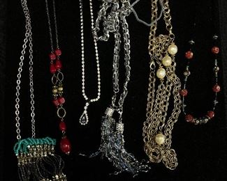 ASSORTED COSTUME NECKLACES