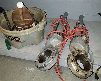 Rigid 700 Power threader.  I have 2 of these.  I have 1 tripod.  I have 1 oiler.