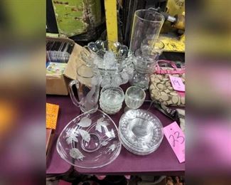 23 GLASSWARE