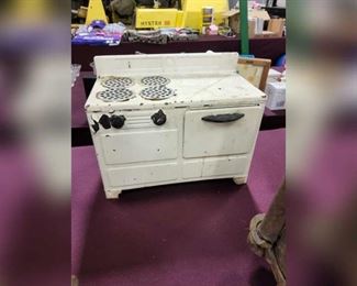86 TOY STOVE