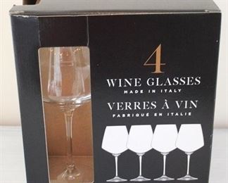 20 - Set of 4 Wine Glasses New in Box
