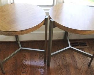 100 - Pair of Round End Tables - 22 x 24
