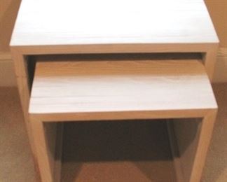 118 - Nesting Table Set - 21 x 16 x 20
