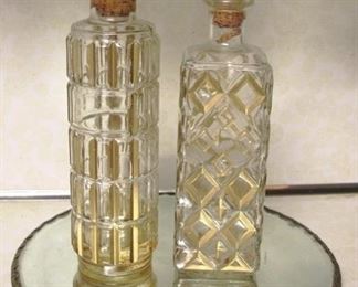 8 - 2 Decanters w/ Tray - 12 x 12
