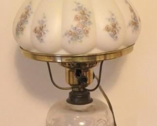 173 - Lamp - 21" tall
