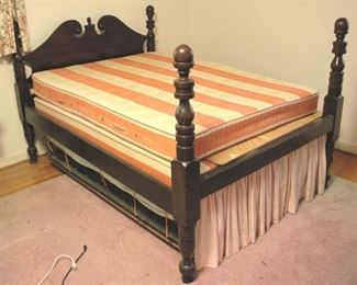 217 - Full Size Bed w/ Bedding 82 x 56 x 49
