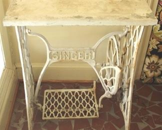 272 - Singer Cast Iron Sewing Stand - 24 x 14 x 28
