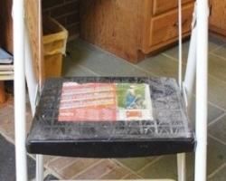 304 - Step Ladder - 30 x 51 x 27
