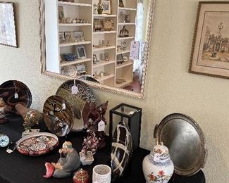 Collection Asian china and pottery