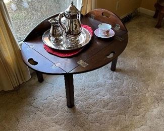 1970s or 80s drop leaf tea, coffee table