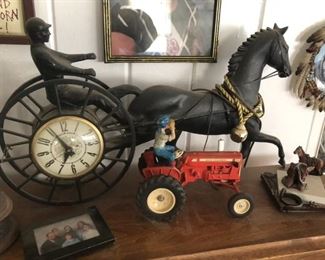 RACING HORSE CLOCK