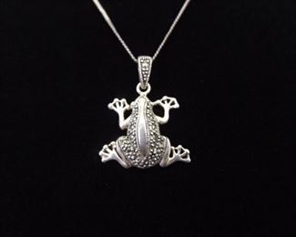 .925 Sterling Silver Art Nouveau Frog Pendant Necklace

