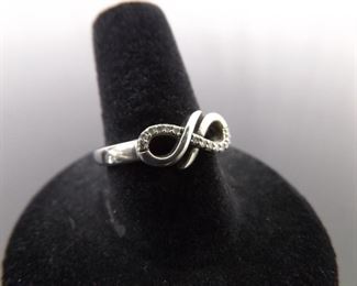 .925 Sterling Silver Diamond Accented Infinity Ring Size 7.75
