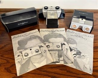 Vintage Delta Stereo camera, flash attachment, viewer and leather case in working condition
