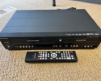 Magnavox DVD Recorder/VCR model ZV427MG9