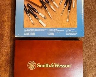 New In Box Smith & Wesson 12-piece gunstock carving chisel kit