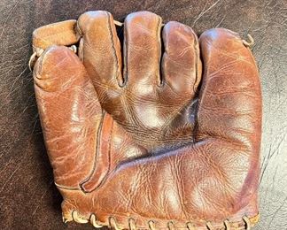 1940’s J.A.  Dubow baseball glove
