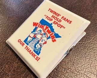 Early 1960’s MN Twins fan clip in excellent vintage condition!