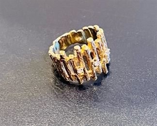 Vintage ladies custom made brutalist bamboo 14kt & 4 diamond ring