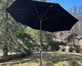 Like New 9’ black patio tilting umbrella from Seasonal Concepts