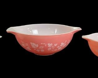 
Vintage Pyrex Cinderella Mixing Bowl Set, Pink Gooseberry Pattern