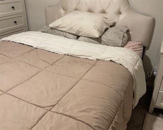 Queen size bed mattresses are sold separate queen size