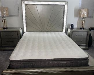 Bedroom sets all sold separately queen size bed sold separate from the frame