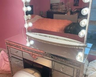 Beautiful make up table sold