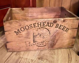 Vintage Moosehead Beer Box