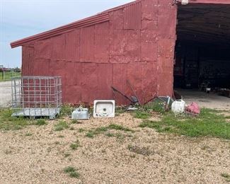 Industrial Crate, Sinks