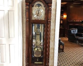 Sligh tall case grandfathers clock: Model 0834-1- NW & registry or serial # 352-0020-07
