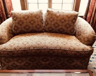 Fine love seat