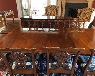Baker mahogany dining table with pads, 8 chairs & buffet