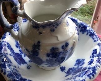 Large flow blue pitcher and basin in perfect condition 