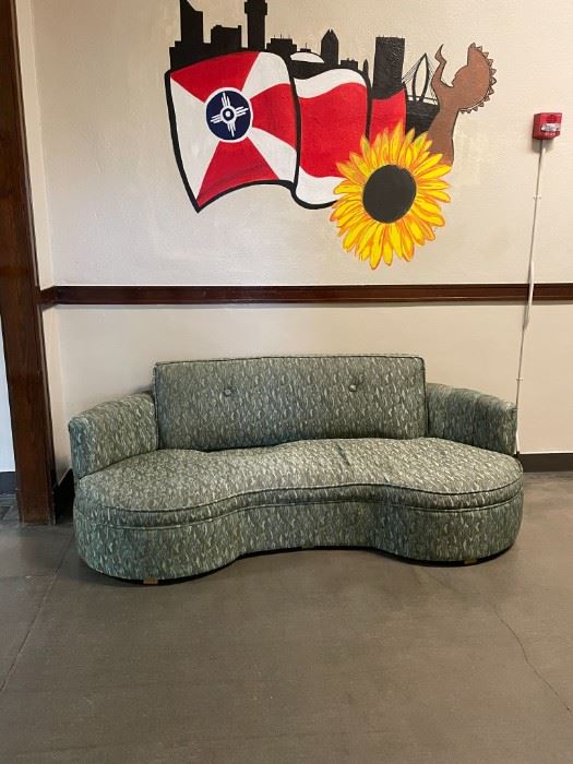 Vintage PopUp Sale in Wichita, KS starts on 3/17/2023