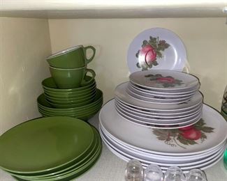 Melamine #306 Dinnerware Green & Shenandoah Apple!