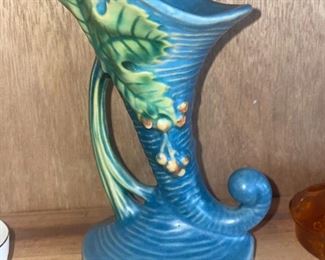 Roseville 153-6 Cornucopia Vase!
