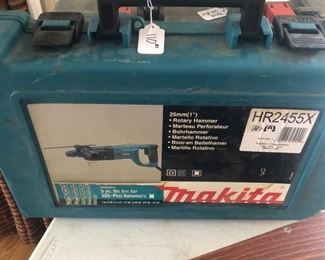 Makita rotary hammer in case