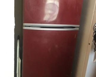 Amana 2 door refrigerator