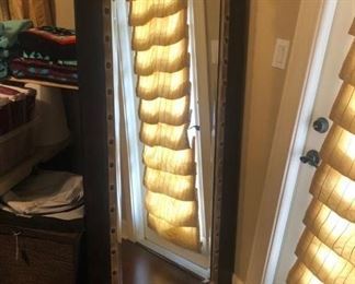 floor standing mirror