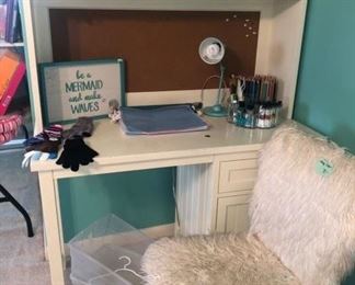 Student desk & hutch with a fur covered desk chair!