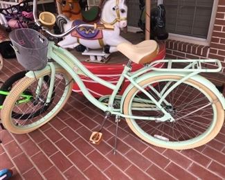 Adult Huffy women's bike